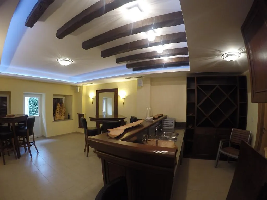 Guest House Neho Cres Couette-café