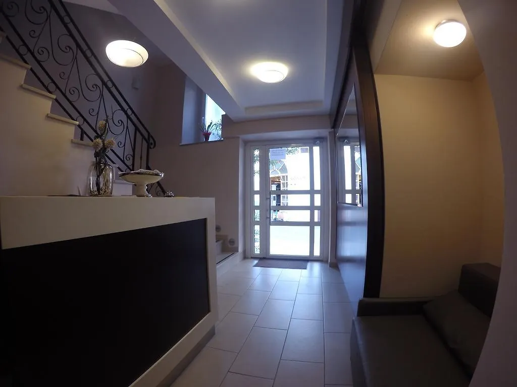Guest House Neho Cres Couette-café
