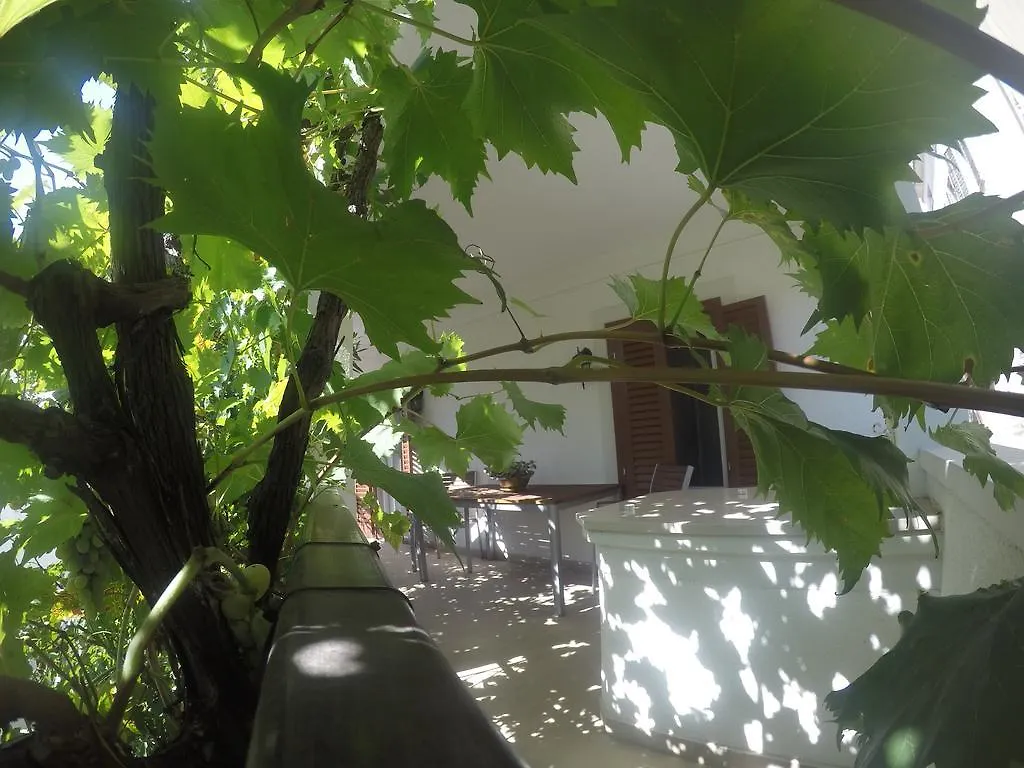 **** Bed & Breakfast Guest House Neho Cres Kroatien