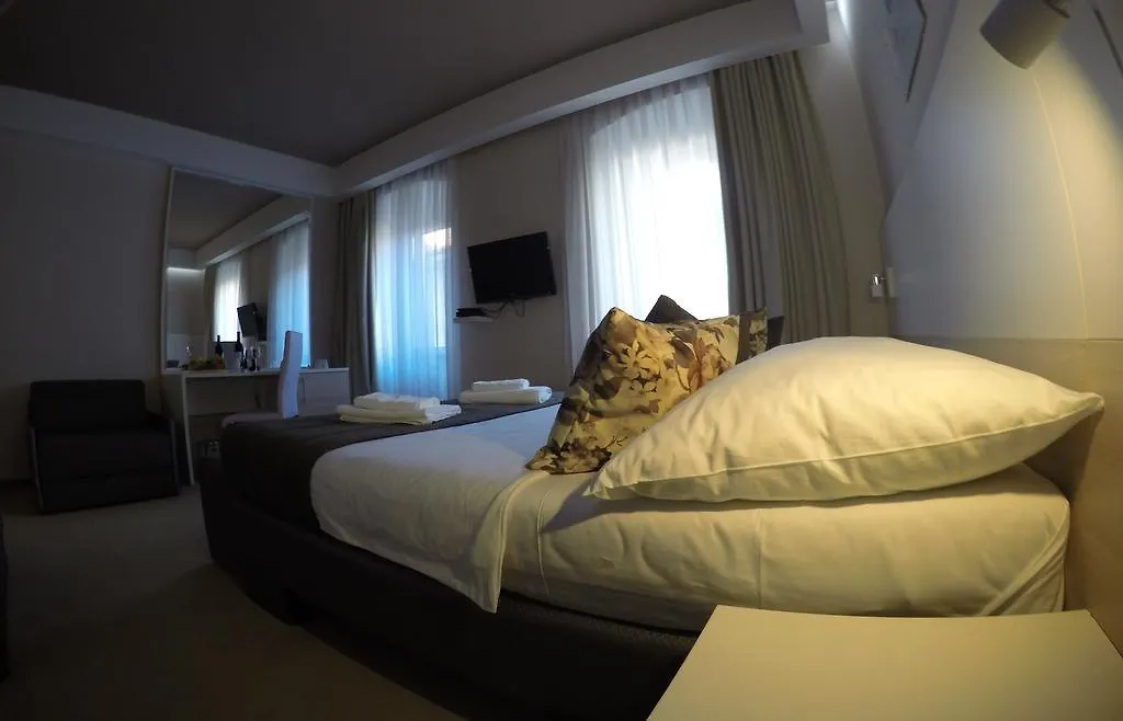 Bed & Breakfast Guest House Neho Cres