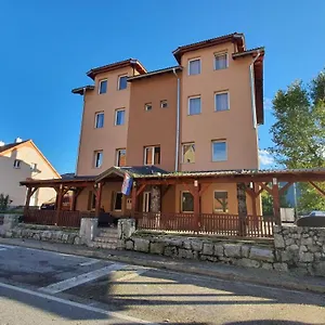 villa-dijana-gracac-zadar.hotelinzadar.com/